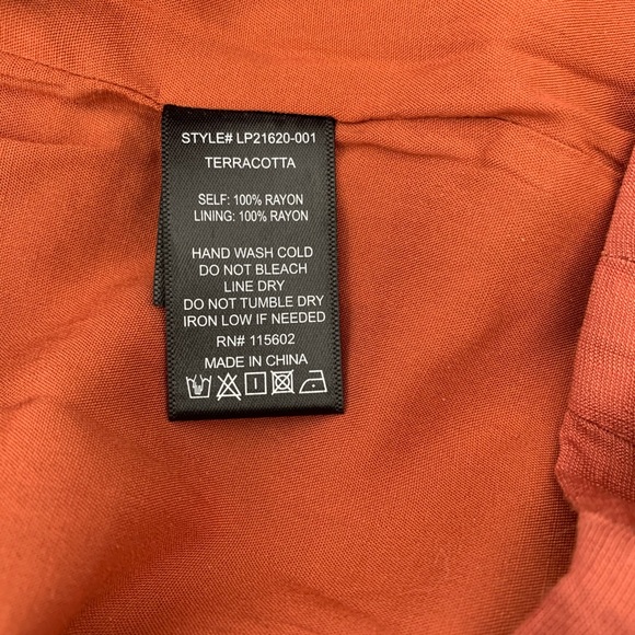 All in Favor Terracotta Shorts Size M EUC - Picture 5 of 5